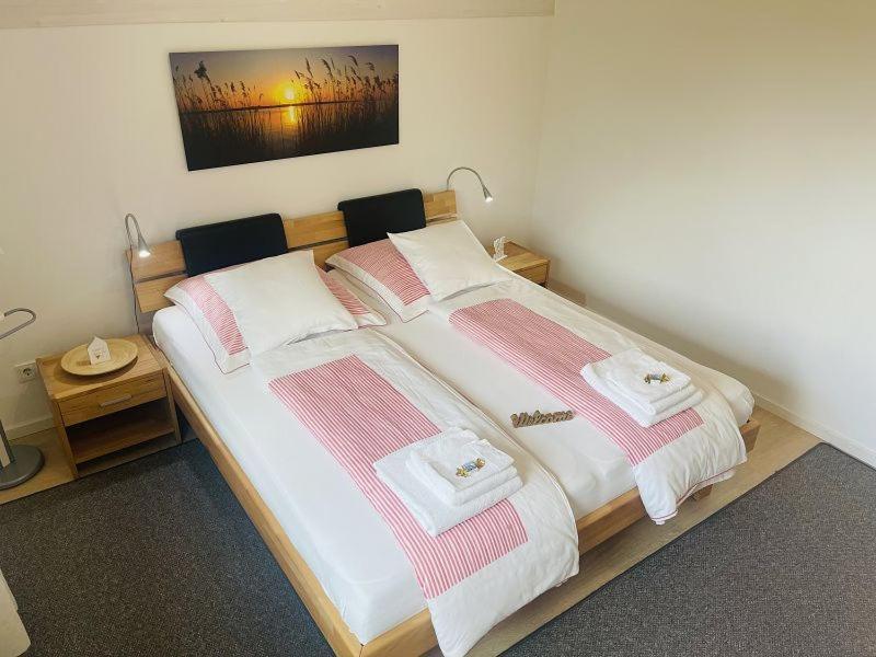 Ferienwohnung Hoherting พรีนอัมคิมซี ภายนอก รูปภาพ